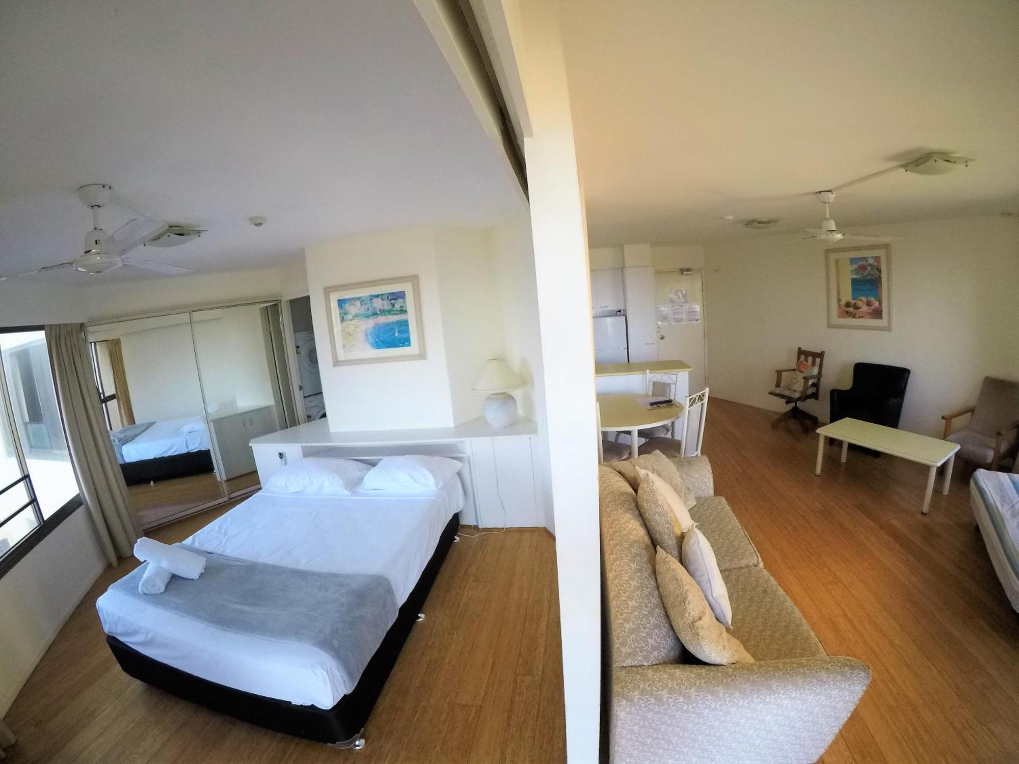 Erika'S Holiday Apartment Гоулд Коуст Екстериор снимка
