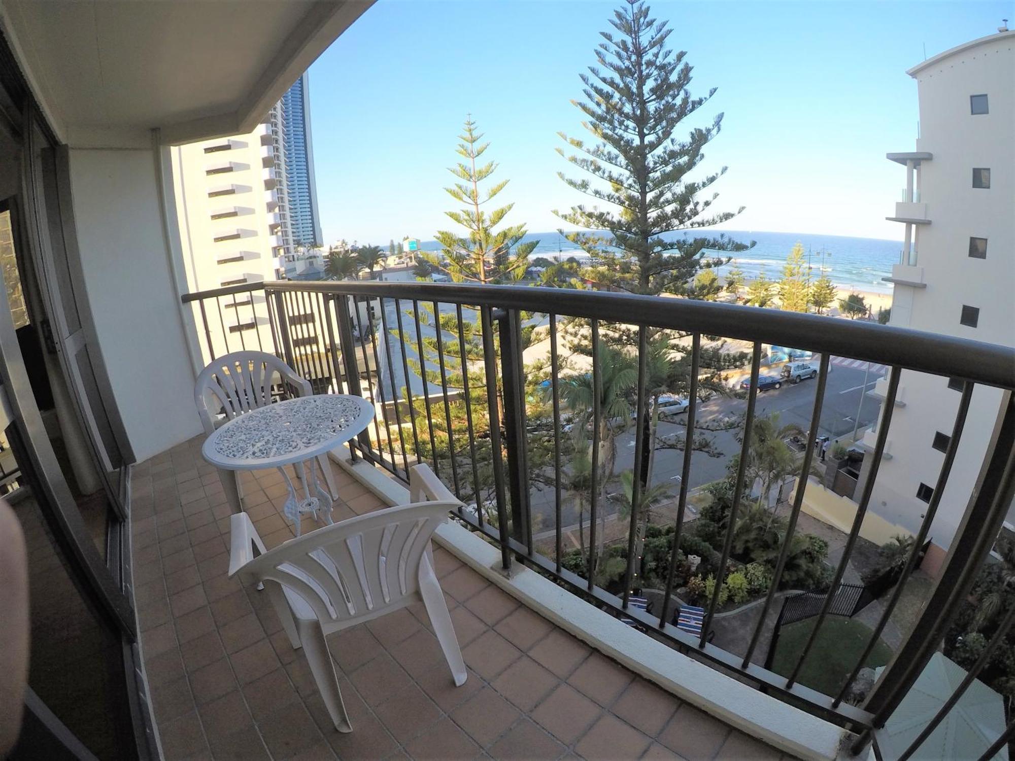 Erika'S Holiday Apartment Гоулд Коуст Екстериор снимка